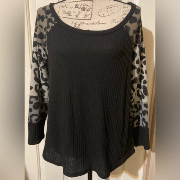 Ladies Size Small Bibi Waffle Knitted Blouse - Picture 1 of 15